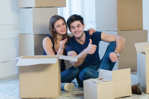 Kingscross removal van supporting home and office moves in nearby neighbourhoods