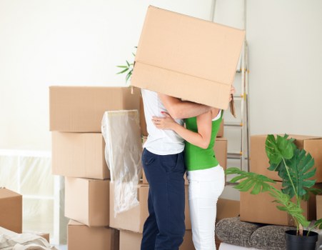 Removal van service for flats and apartments around Kingscross