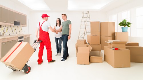 Professional movers handling apartment access challenges in Kingscross