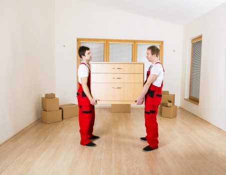 Commercial removal truck hire for offices and businesses in Kingscross